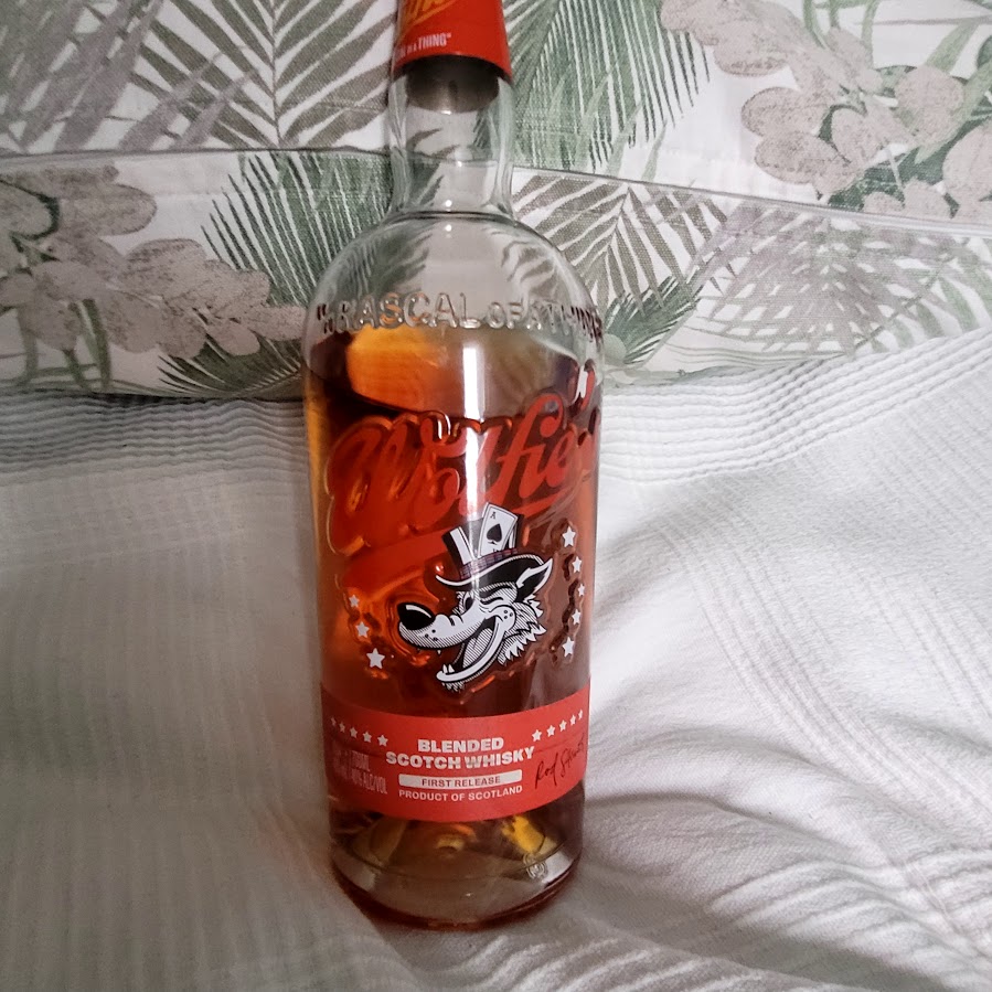 Wolfie's Blended Scotch Whisky från Loch Lomond